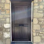 Lithic 1 Apartment