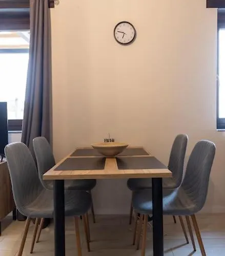 Lithic 1 Апартаменты *