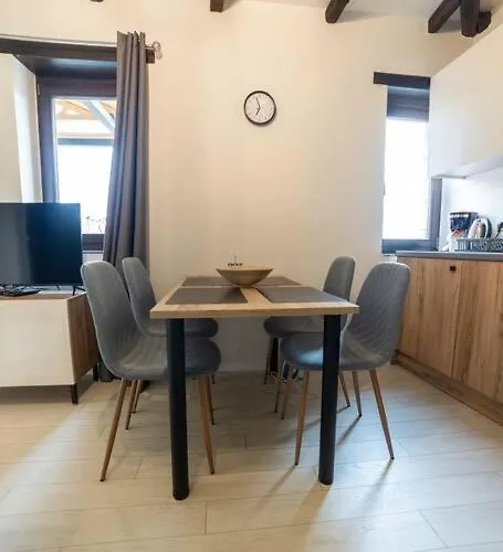 Апартаменты Lithic 1 *